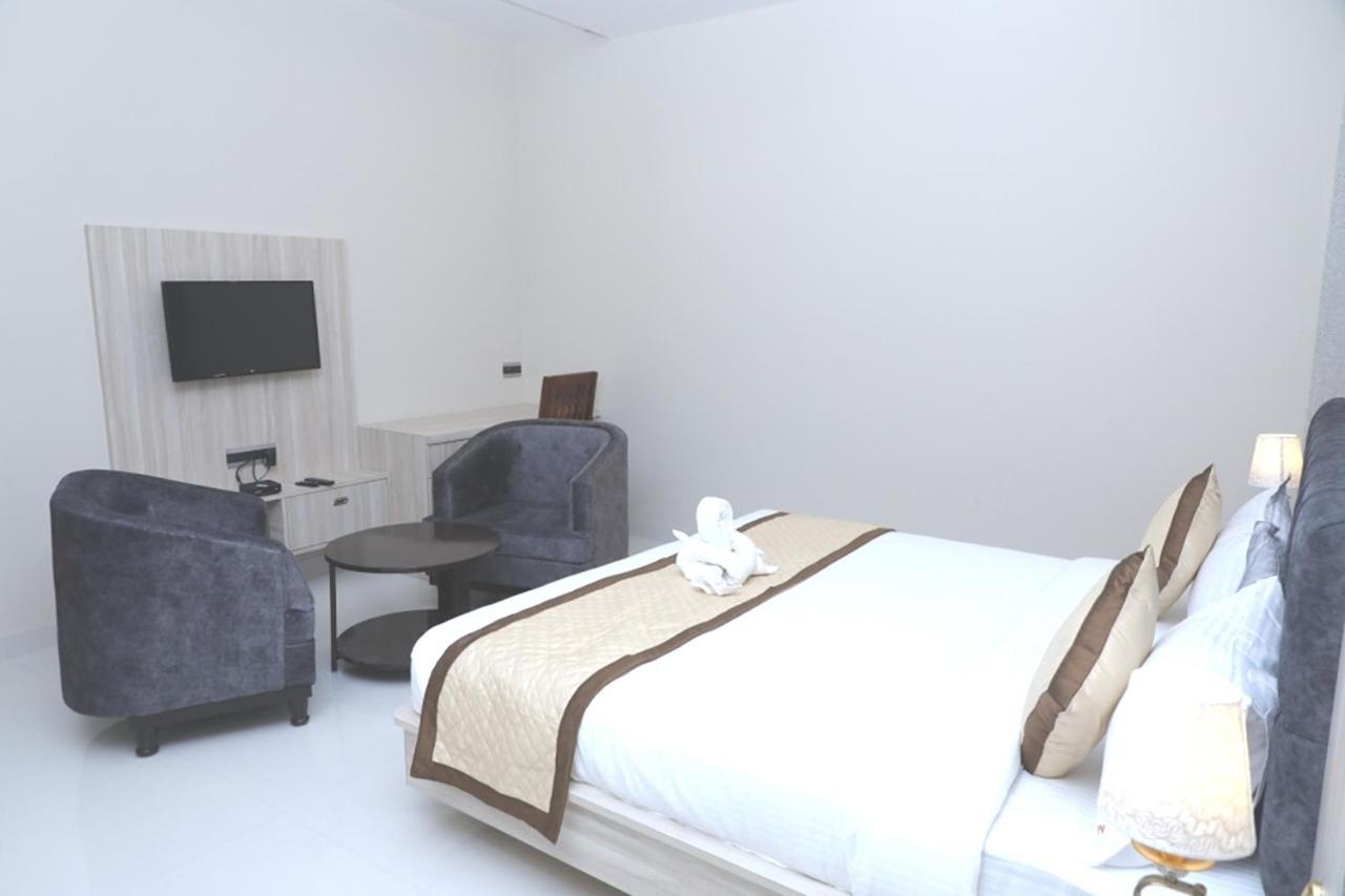 Hotel Pine Regency - Aravali'S Peak View Udajpur Zewnętrze zdjęcie